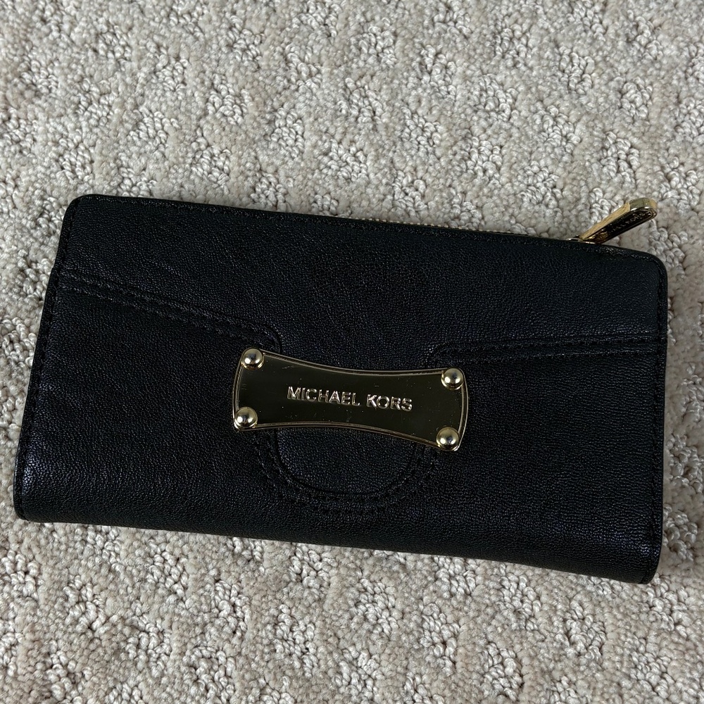Michael Kors | Black Leather Wallet